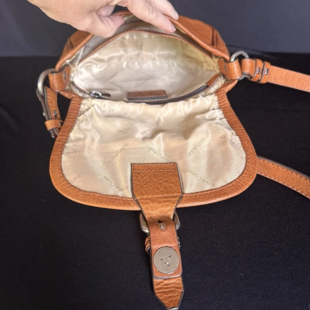 Gianni Conti Leather Crossbody Saddle Bag Made in Italy